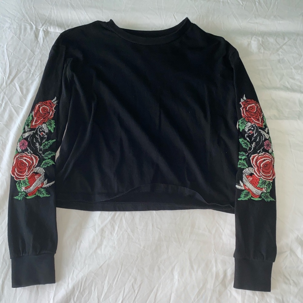 black crop top with embroidered sleeves